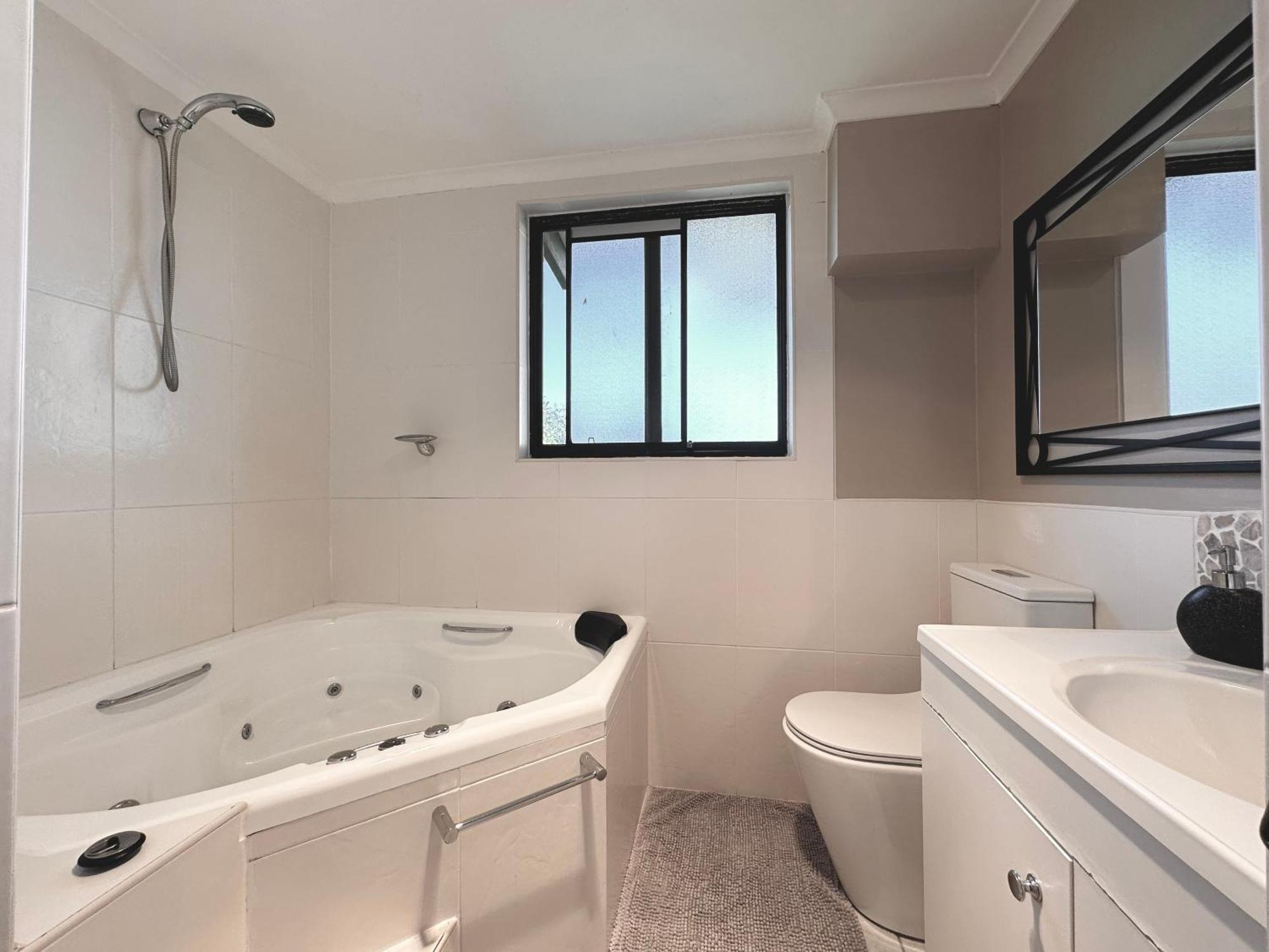 Full Circle Apartments Jindabyne Bagian luar foto